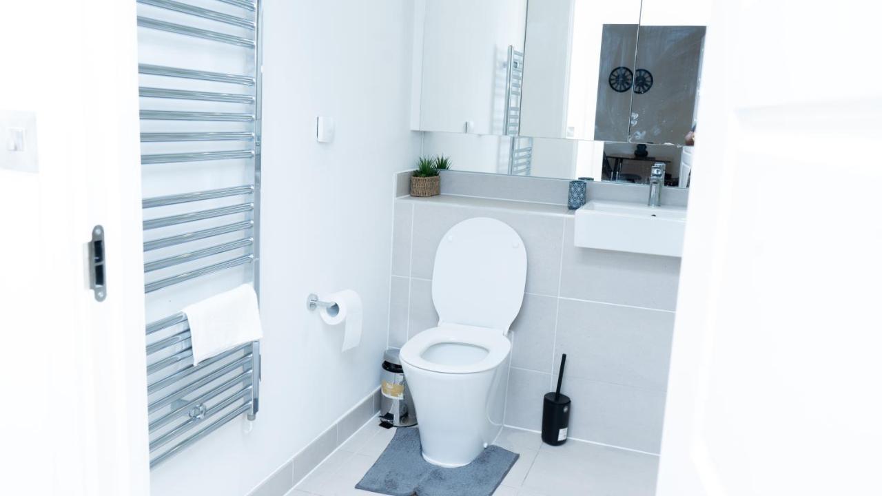 Guerneville 1 Bedroom Luxury Royal Wharf By Excel Exhibition Centre * London